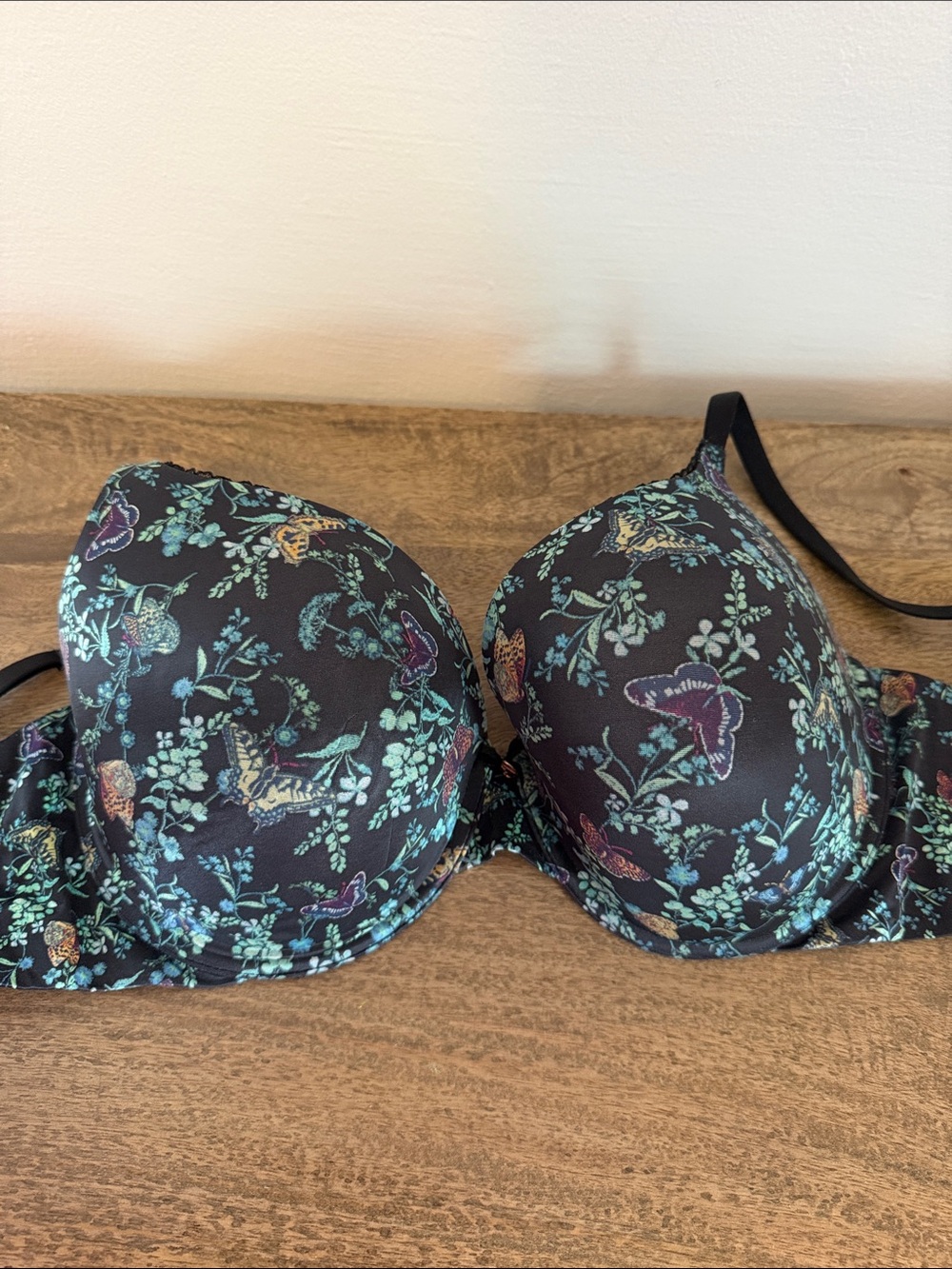 Victoria’s Secret Women's Floral Butterfly T-Shirt Bra 38DD